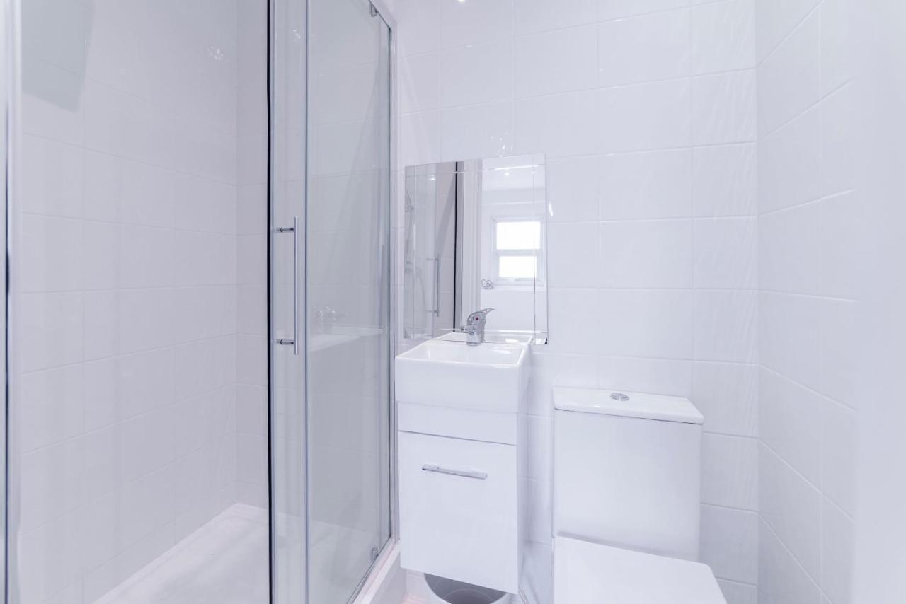 Quiet Cosy Rooms Harrow Esterno foto