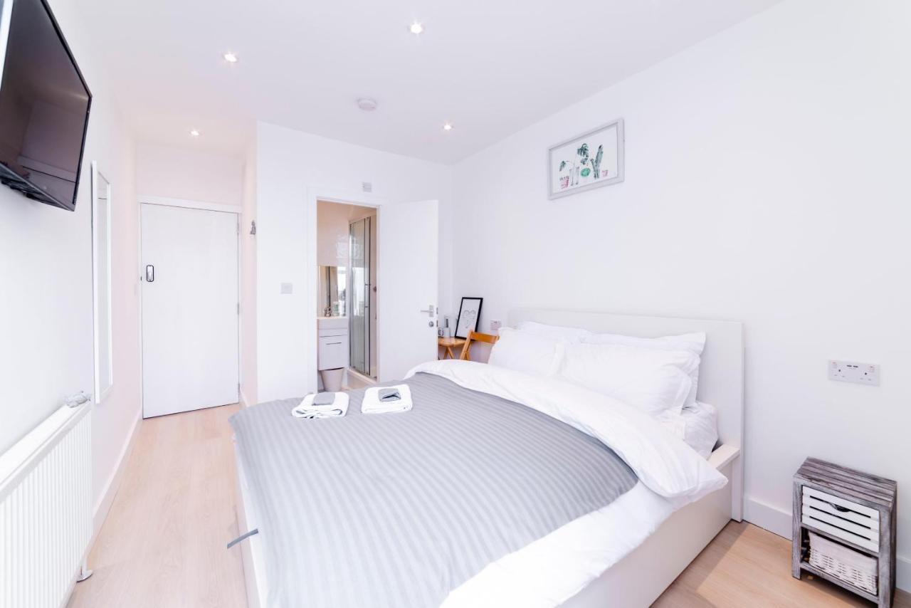 Quiet Cosy Rooms Harrow Esterno foto