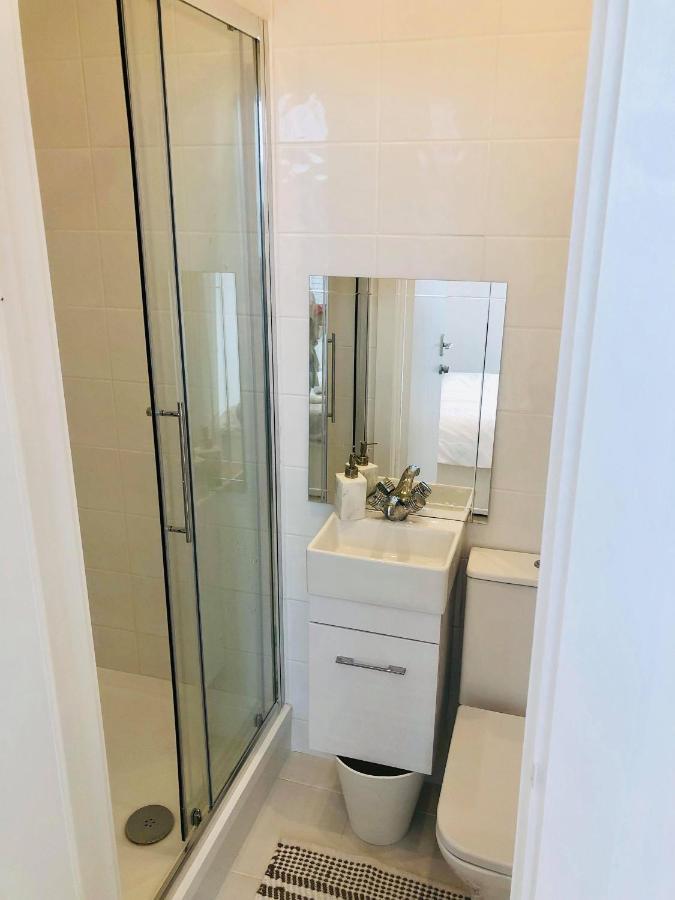Quiet Cosy Rooms Harrow Esterno foto
