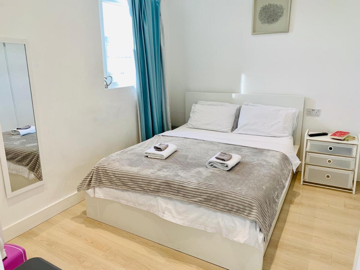 Quiet Cosy Rooms Harrow Esterno foto